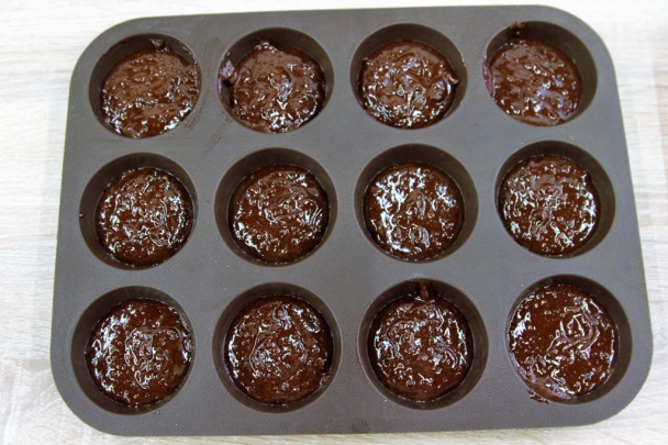 Lahodné čokoládovo-orechové suflé (fotorecept) - obrázok 5