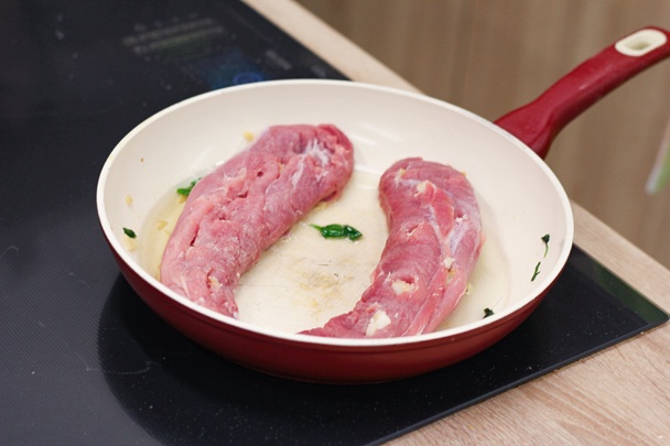 Filetto di maiale alla crosta - panenka v lístkovom ceste (fotorecept) - obrázok 3