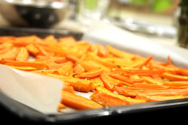 Semienková kanapka, špenátové pesto a pečená karotka - obrázok 6