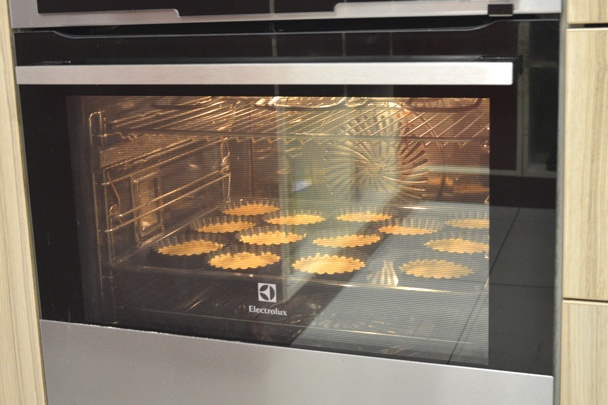 Košíčky zo slaného rozmarínového lineckého cesta plnené vajíčkovou nátierkou (fotorecept) - obrázok 3