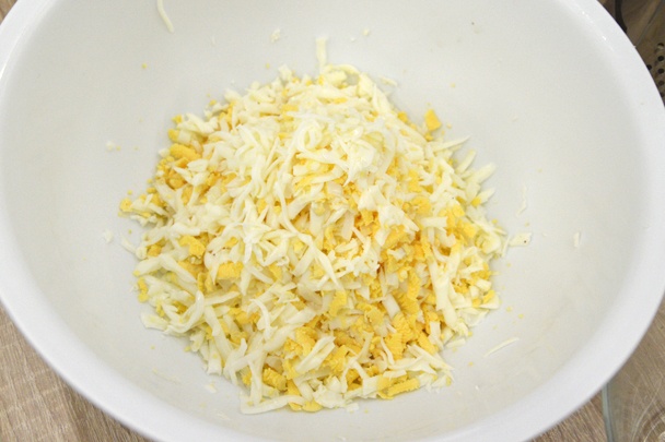 Košíčky zo slaného rozmarínového lineckého cesta plnené vajíčkovou nátierkou (fotorecept) - obrázok 4