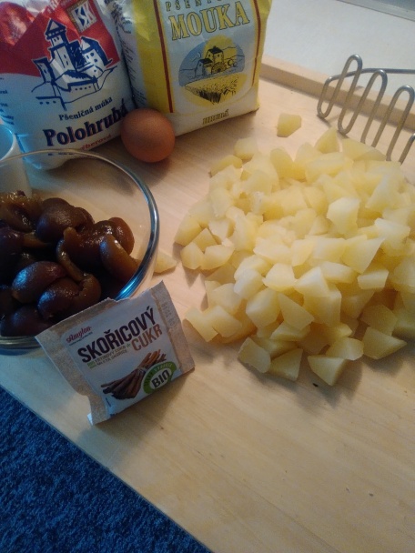 Slivkové knedličky mojej mamy (fotorecept) - obrázok 1