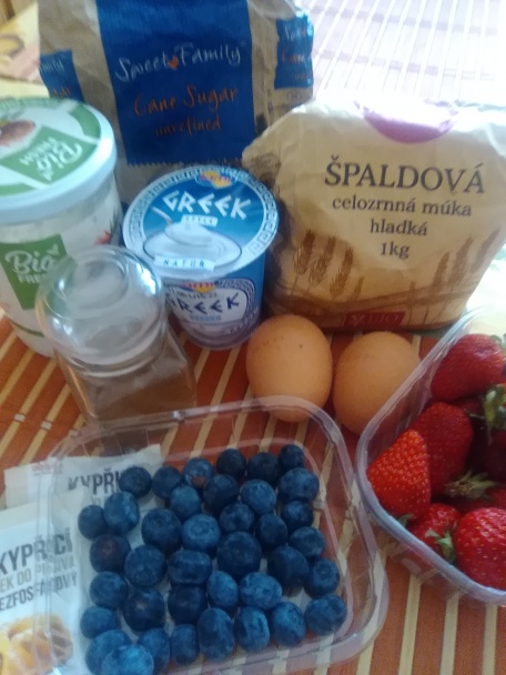 Špaldový koláč s ovocím (fotorecept) - obrázok 1