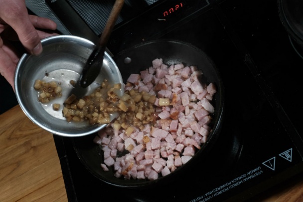 Špaldové halušky so sladkou kapustou a s údeným mäsom (fotorecept) - obrázok 3