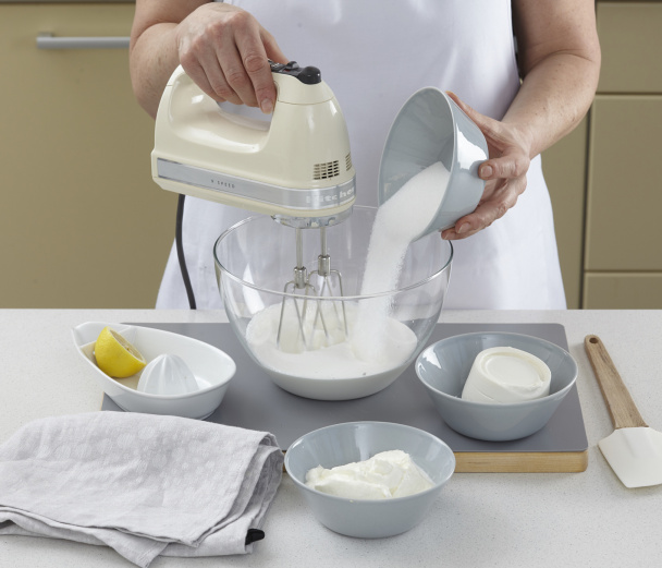 Veľkonočný veniec z odpaľovaného cesta (fotorecept) - obrázok 5