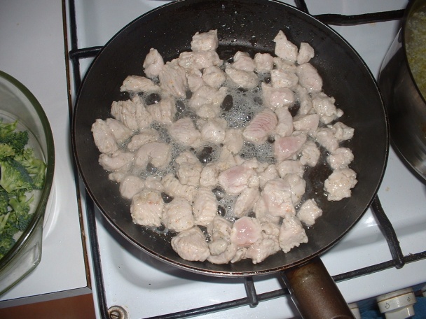 Kuracie prsia s brokolicou na smotane (fotorecept) - obrázok 1