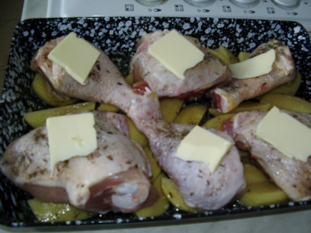 Kuracie stehná na zemiakoch so šampiňónmi - obrázok 3