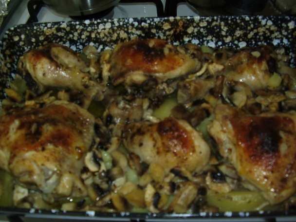 Kuracie stehná na zemiakoch so šampiňónmi - obrázok 8