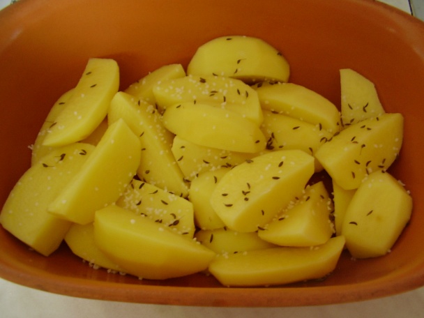 Morčacie pečené so zemiakmi a cibuľou (fotorecept) - obrázok 4