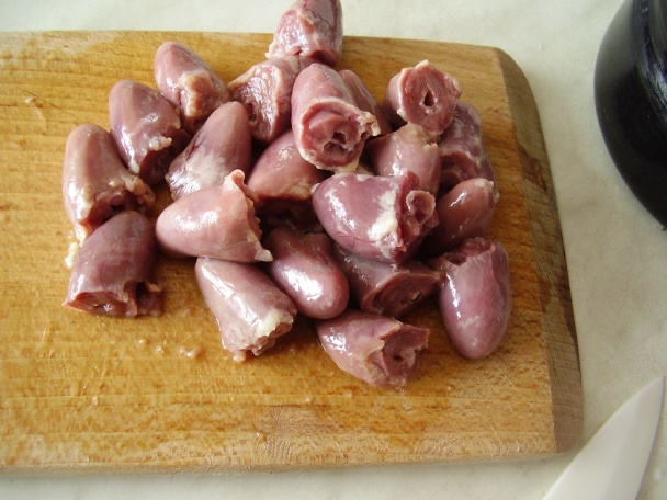 Krúpovo-hrachová kaša s kuracími srdiečkami - fotorecept - obrázok 2