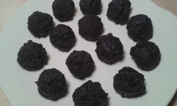 Makovo-slivkové raw guľky s kokosom (fotorecept) - obrázok 3