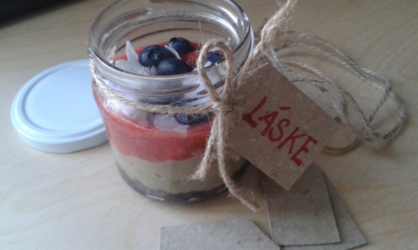 Jahodové raw košíčky a poháriky (fotorecept) - obrázok 10