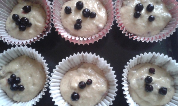 Ríbezľové muffiny a pologule s kokosovou inoväťou (fotorecept) - obrázok 4