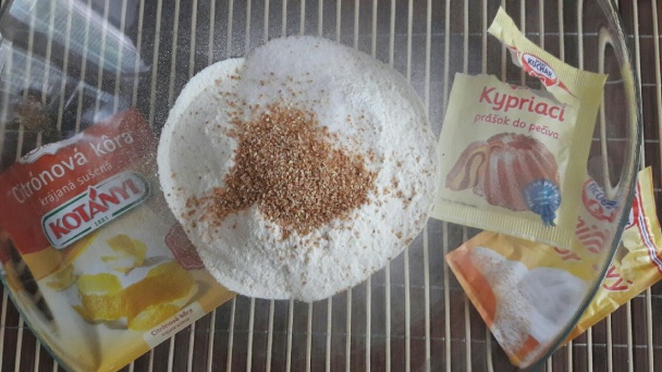 Bábovka s medom a mandľovými lupienkami (fotorecept) - obrázok 3