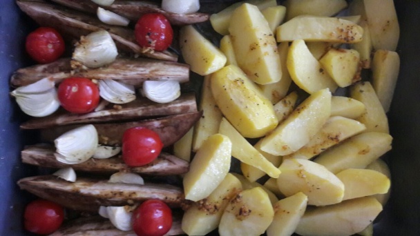 Baklažánový dip s pečenými zemiakmi - obrázok 2