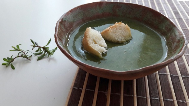 Polievka z listov špenátu - obrázok 1