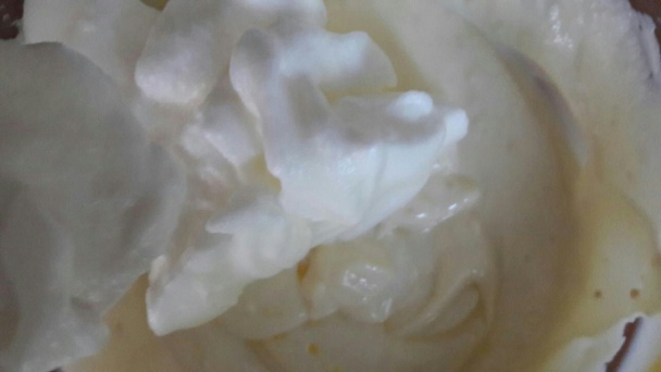Strúhaný kakaový koláč s tvarohom a čučoriedkami (fotorecept) - obrázok 4