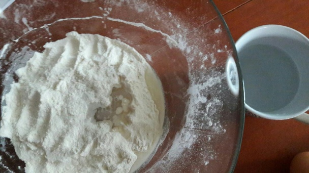 Kysnutý marhuľový koláč s mrveničkou (fotorecept) - obrázok 2