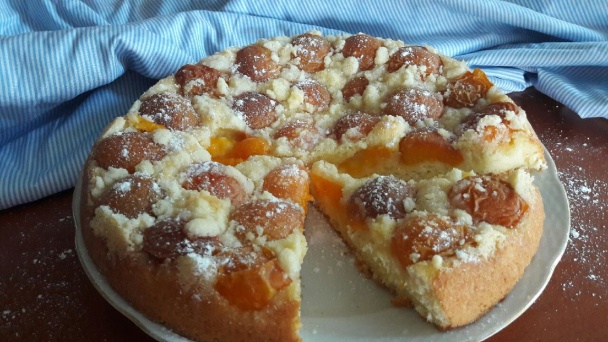 Kysnutý marhuľový koláč s mrveničkou (fotorecept) - obrázok 7