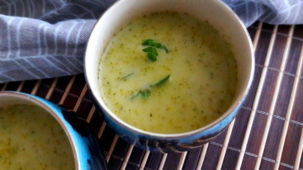 Brokolicová polievka - obrázok 1