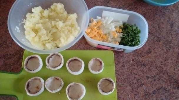 Plnené šampiňóny (fotorecept) - obrázok 1