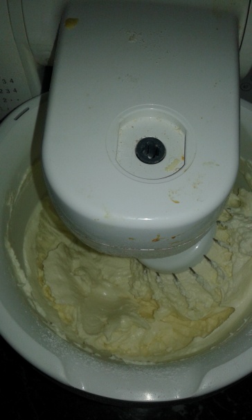 Čučoriedkový cheesecake rez s posýpkou (fotorecept) - obrázok 4