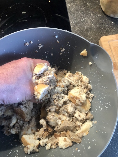 Niečo ako fašírky zo starých rožkov (fotorecept) - obrázok 4