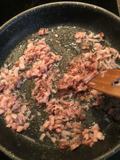 Niečo ako fašírky zo starých rožkov (fotorecept) - obrázok 8