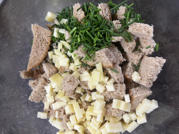 Chlebové fašírky - upratovanie v čase krízy (fotorecept) - obrázok 2