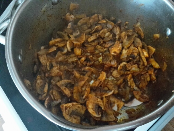Špaldové placky plnené kuracím mäsom a šampiňónmi (fotorecept) - obrázok 2