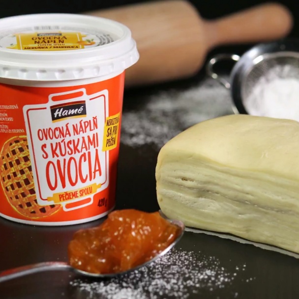 Lístkové koláčiky s marhuľovou alebo višňovou ovocnou náplňou (videorecept) - obrázok 1