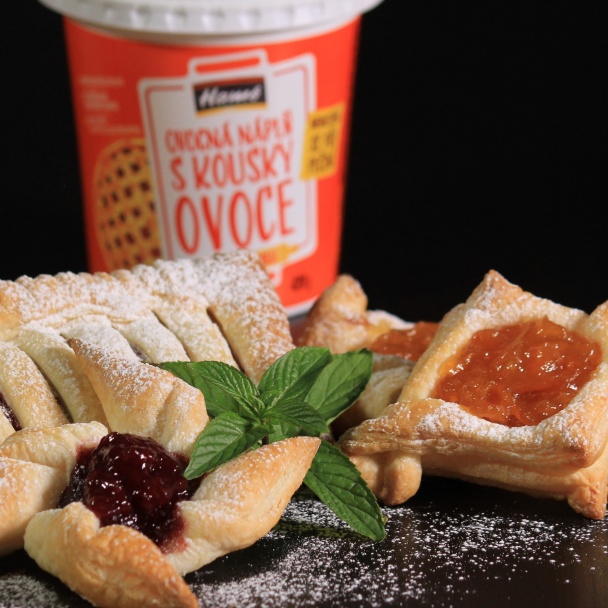 Lístkové koláčiky s marhuľovou alebo višňovou ovocnou náplňou (videorecept) - obrázok 9