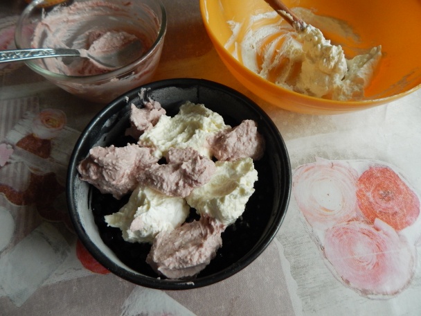 Malá torta s čučoriedkami a mascarpone krémom (fotorecept) - obrázok 4