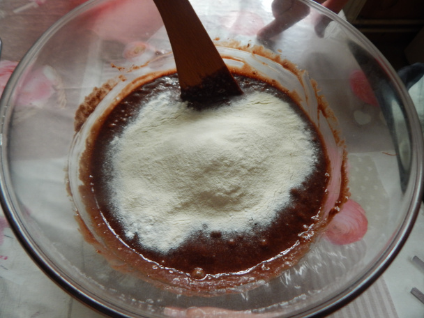 Čokoládovo-orechový koláč (fotorecept) - obrázok 5