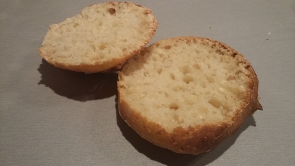 Hamburgerové žemle zo špaldovej múky - kváskové (fotorecept) - obrázok 8