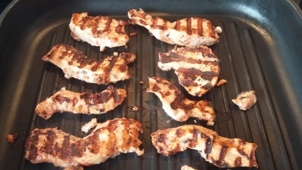 Zeleninový šalát s kuracím mäsom dvoch chutí (fotorecept) - obrázok 5