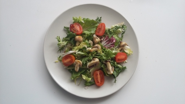 Zeleninový šalát s kuracím mäsom dvoch chutí (fotorecept) - obrázok 7