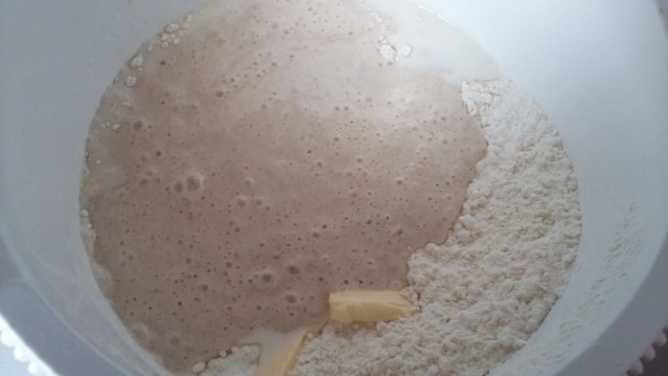 Maslové croissanty kváskové (fotorecept) - obrázok 2