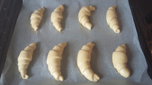 Maslové croissanty kváskové (fotorecept) - obrázok 13