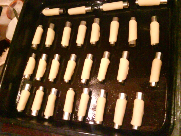 Medové rúrky s karamelovým krémom (fotorecept). - obrázok 3