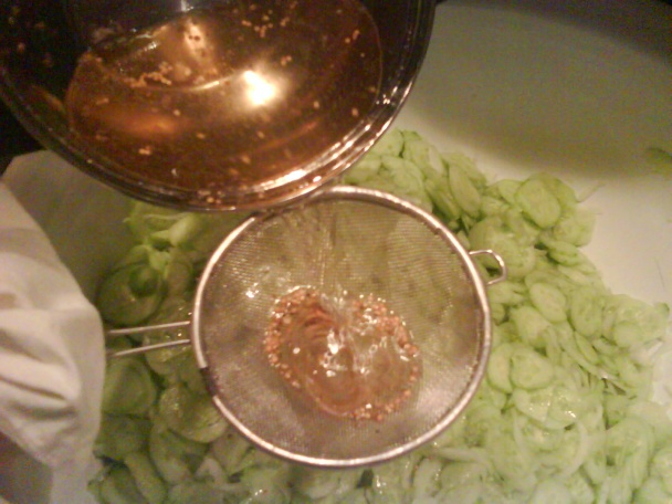 Uhorkový šalát sterilizovaný (fotorecept) - obrázok 3