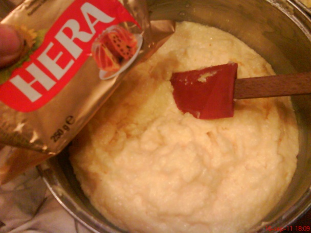 Šatočky z vanilkovým krémom z nepravého lístkového cesta (fotorecept) - obrázok 6