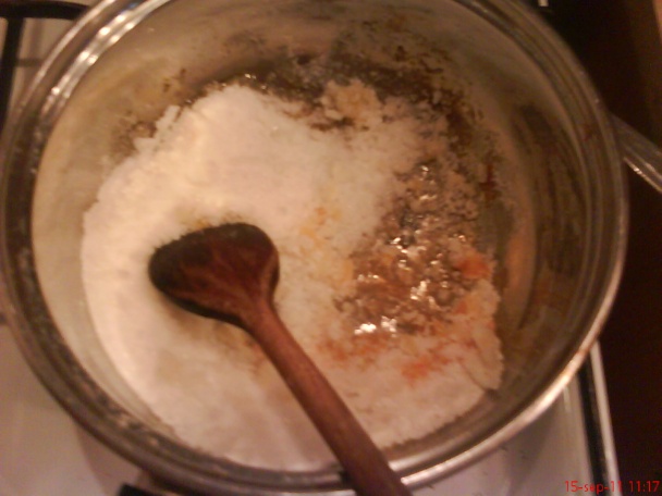 Karamelové rezy s ovocím a šľahačkou (fotorecept) - obrázok 1