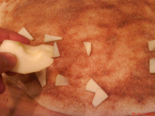 Osie hniezda zo škoricou a jablkami (fotorecept) - obrázok 4