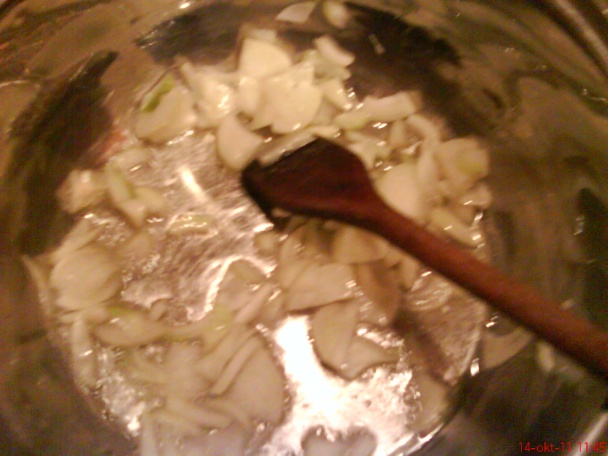 Halušky s kyslú-kvašnú kapustú po našom (fotorecept) - obrázok 2