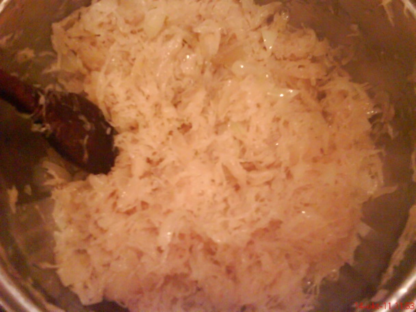 Halušky s kyslú-kvašnú kapustú po našom (fotorecept) - obrázok 3
