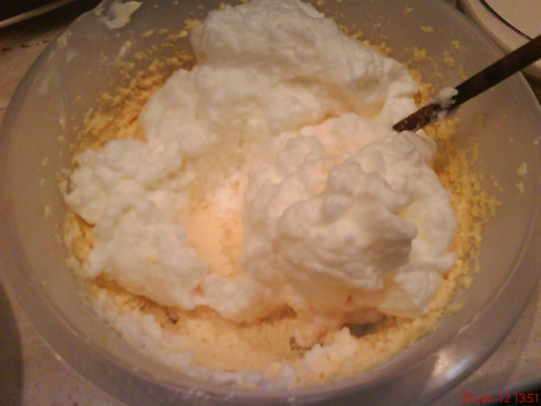 Makové rezy s tvarohovou plnkou (fotorecept) - obrázok 2