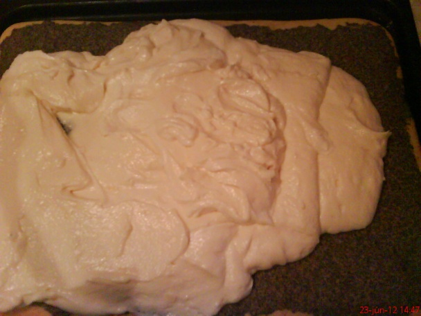 Makové rezy s tvarohovou plnkou (fotorecept) - obrázok 9