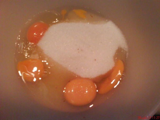 Jemný jablkový koláč s orechami a čokoládou (fotorecept) - obrázok 2