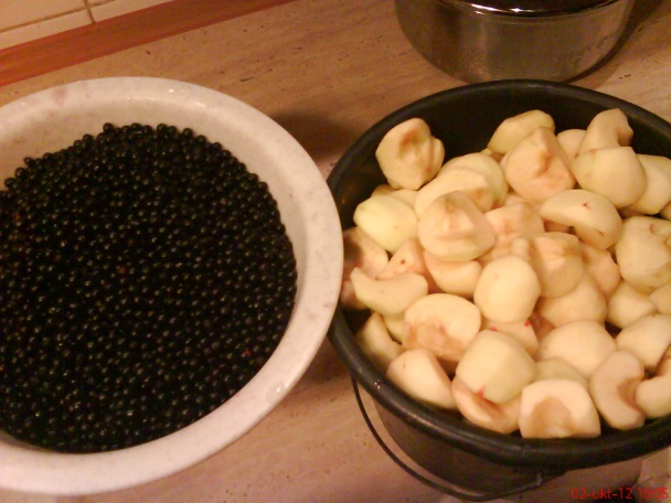 Džem s čiernej bazy (fotorecept) - obrázok 1